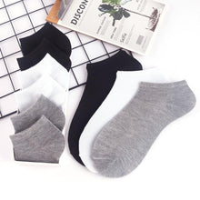 Load image into Gallery viewer, 10 Pairs And 5 Pairs Women Socks Breathable Sports socks Solid Color Boat socks Comfortable Cotton Ankle Socks White Black

