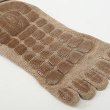 Load image into Gallery viewer, 2022 Winter Men Five Fingers Socks Warm Non Slip Grip Fitness Toe Socks Breathable Low Calf Slipper Fitness Yoga Floor Socks
